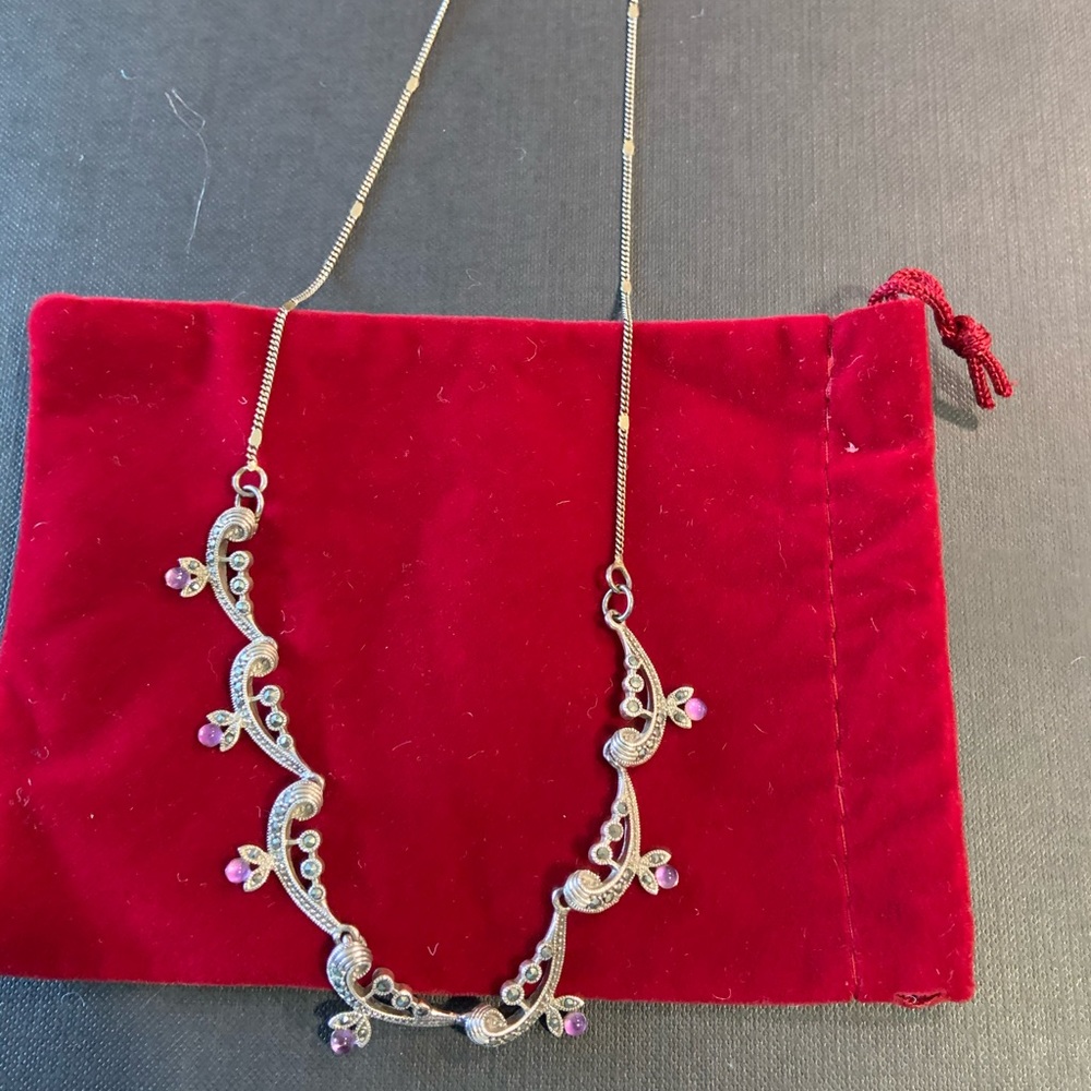 Neckalce - Picture 2 of 6